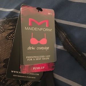 Maiden Form Bra’s
